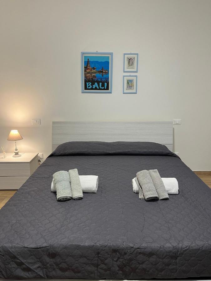 Bed&Breakfast Del Viaggiatore Fondi Buitenkant foto